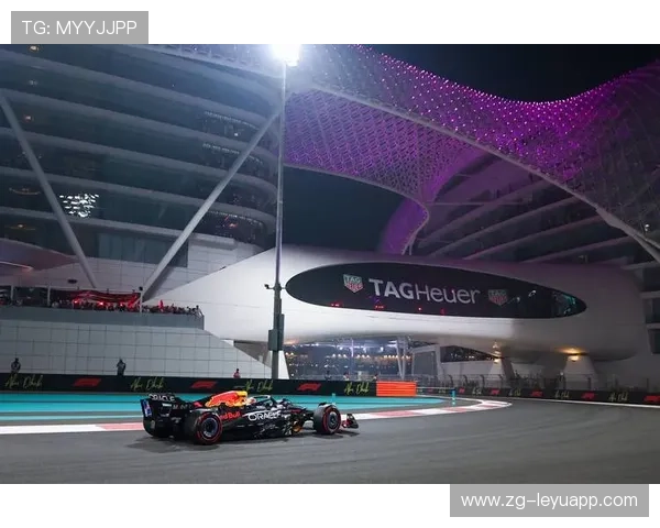 F1车手完成模拟排位赛训练，单圈速度稳步提升