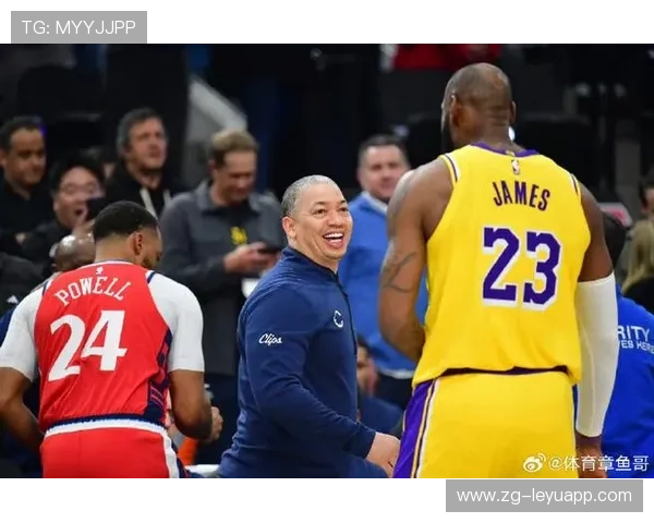 NBA：湖人25分逆转，詹姆斯化身“不老神话”